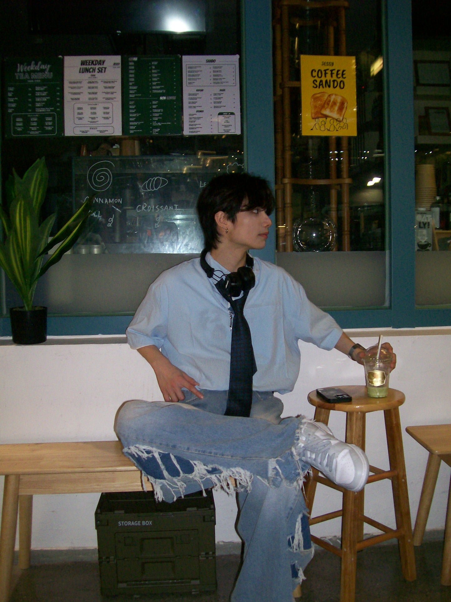 Side Damaged Vintage Denim Jeans (預訂)
