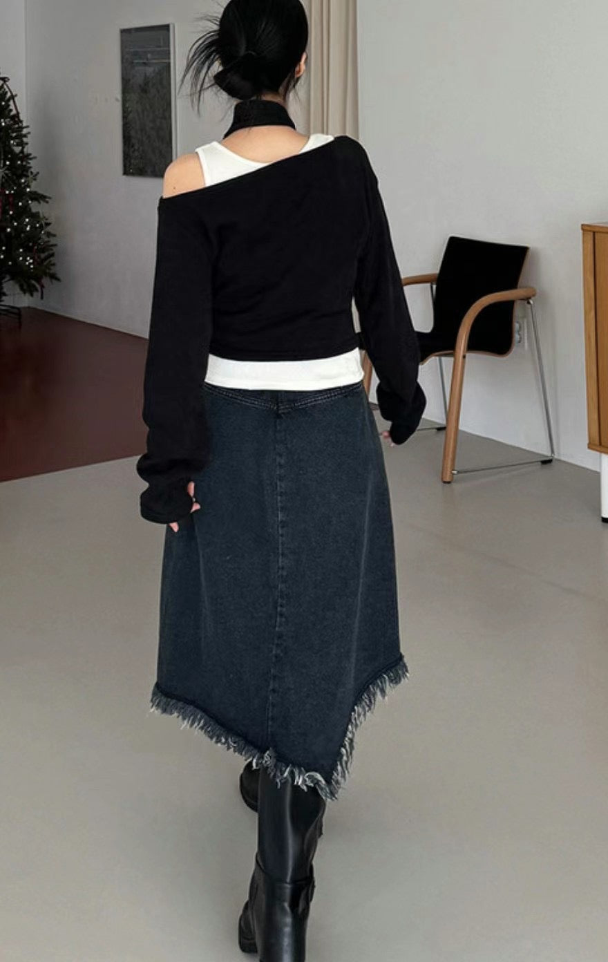 Irregular Tassel Denim Mid-skirt