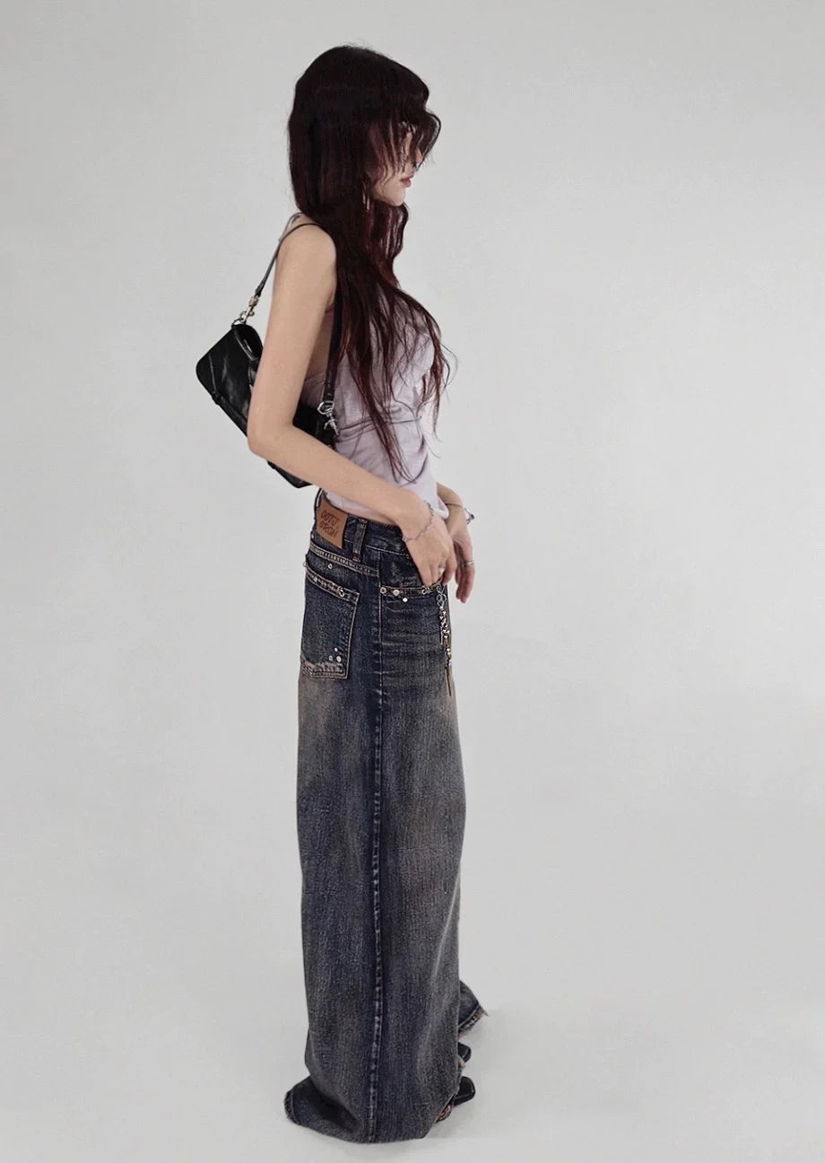 Low-wise Wide Jeans