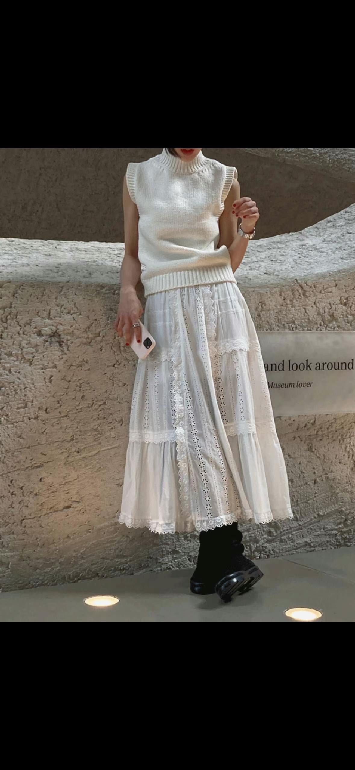 Lace Embroidered Long Skirt