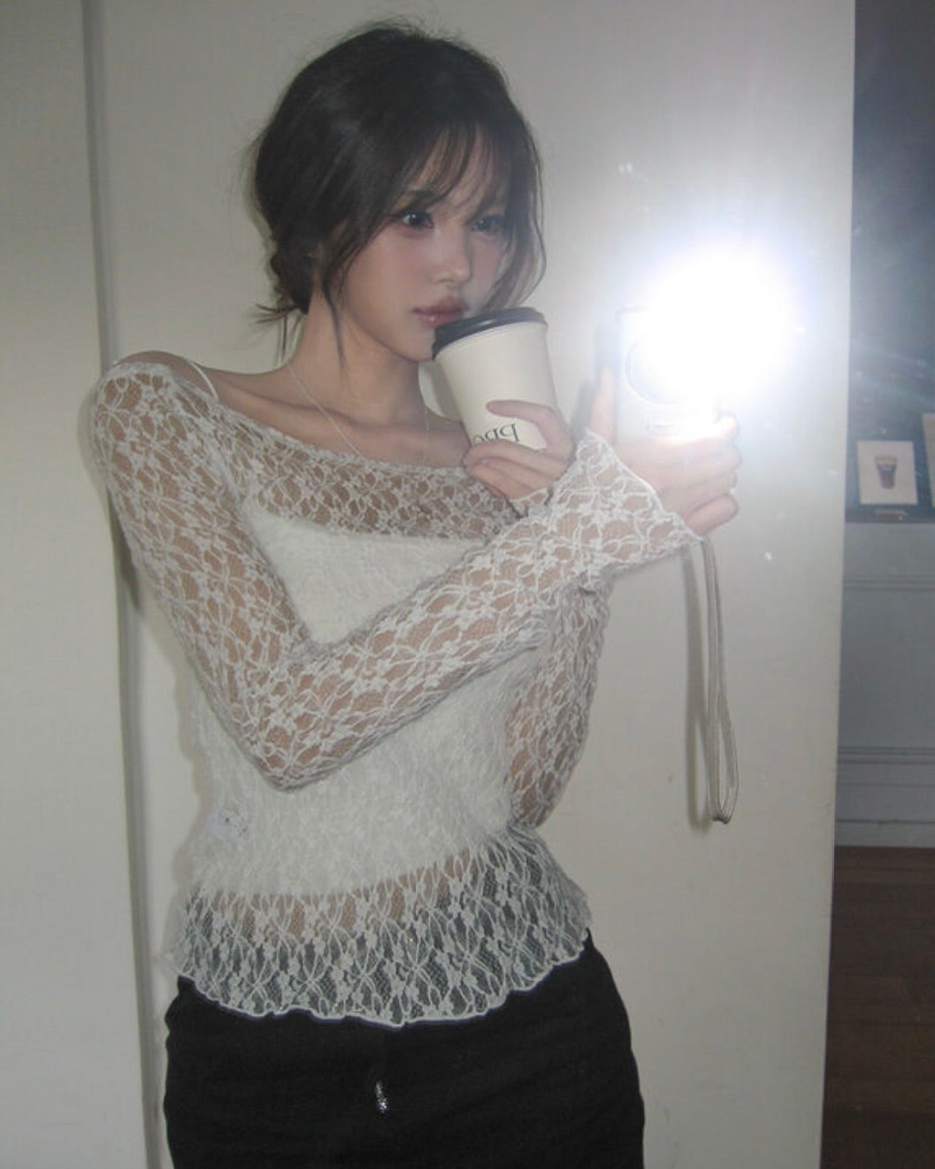 Lace Off-shoulder Top (預訂)