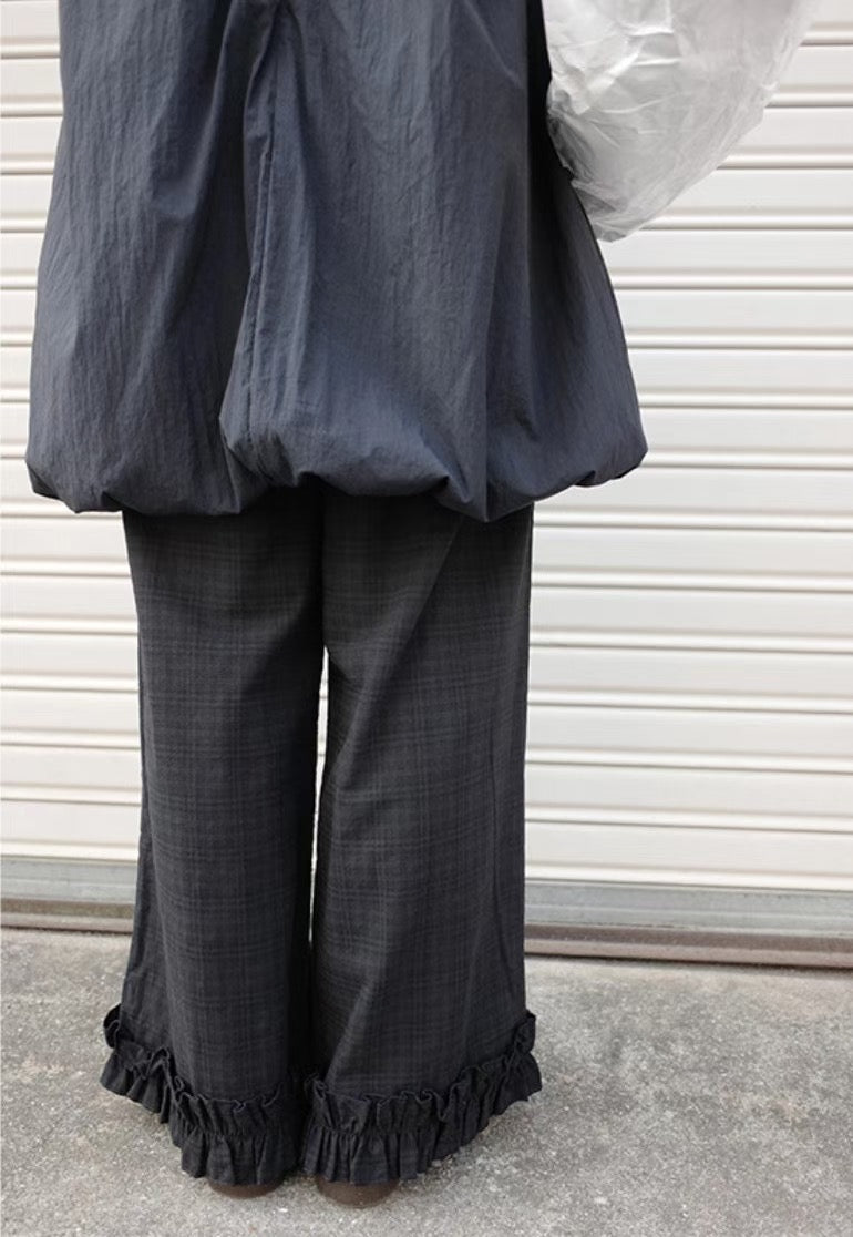 Ruffle Checkered Leisure Pants