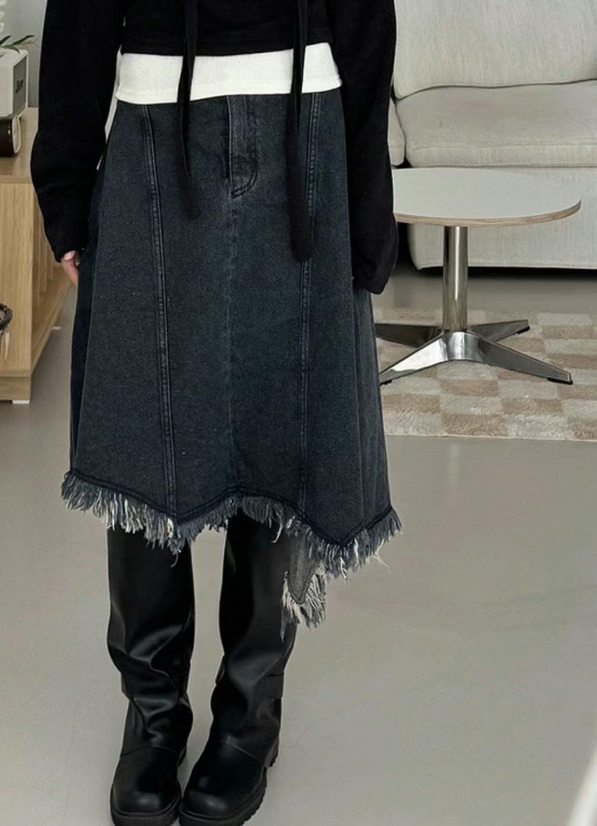 Irregular Tassel Denim Mid-skirt