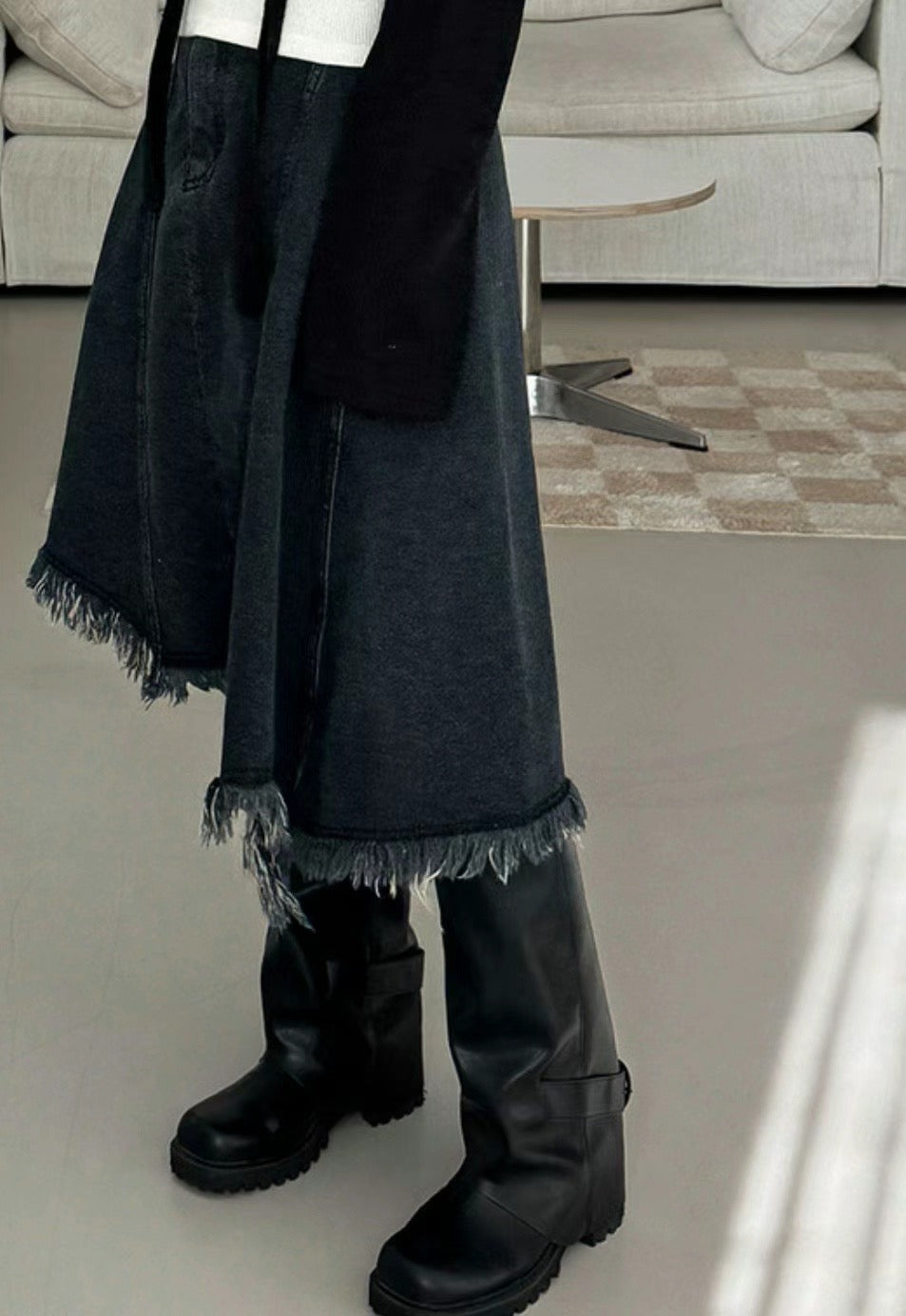 Irregular Tassel Denim Mid-skirt