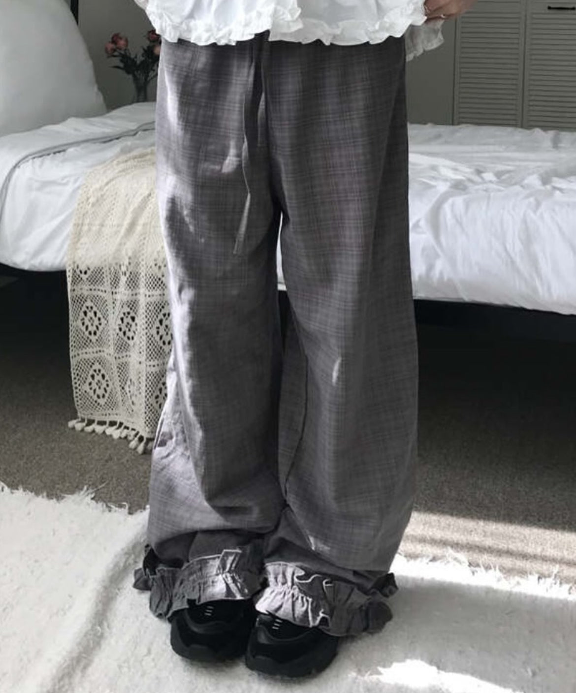 Ruffle Checkered Leisure Pants