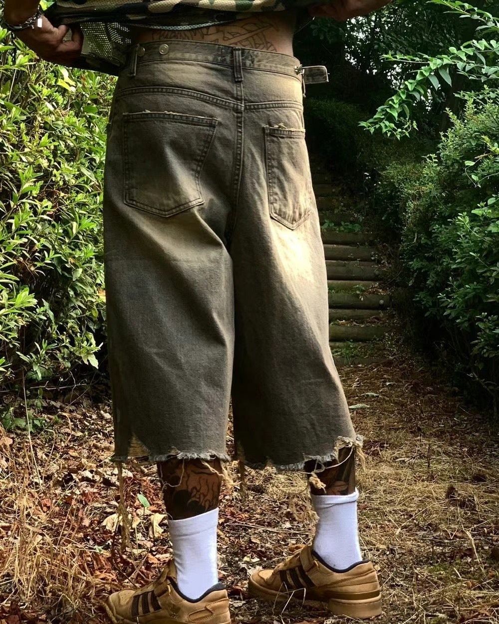 Washed Damage Hearts Jorts