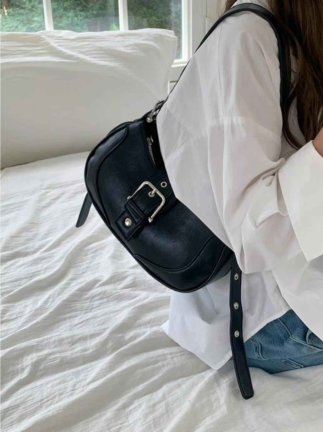 Two-ways Buckle Bag(預訂)