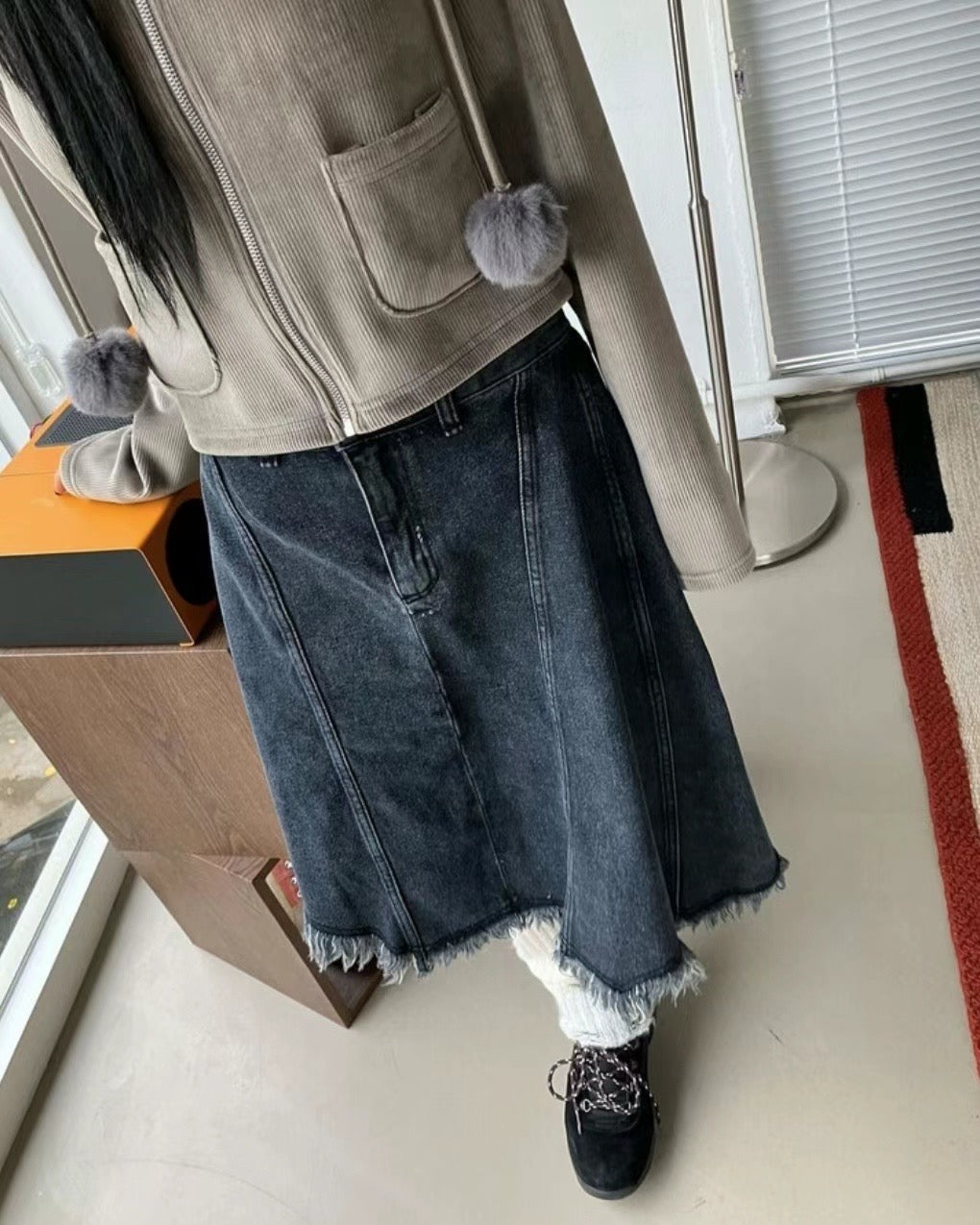Irregular Tassel Denim Mid-skirt