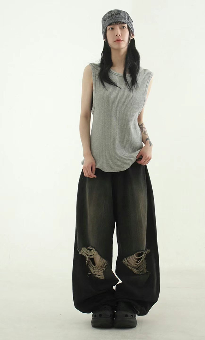 Ripped Baggy Denim Jeans (預訂)