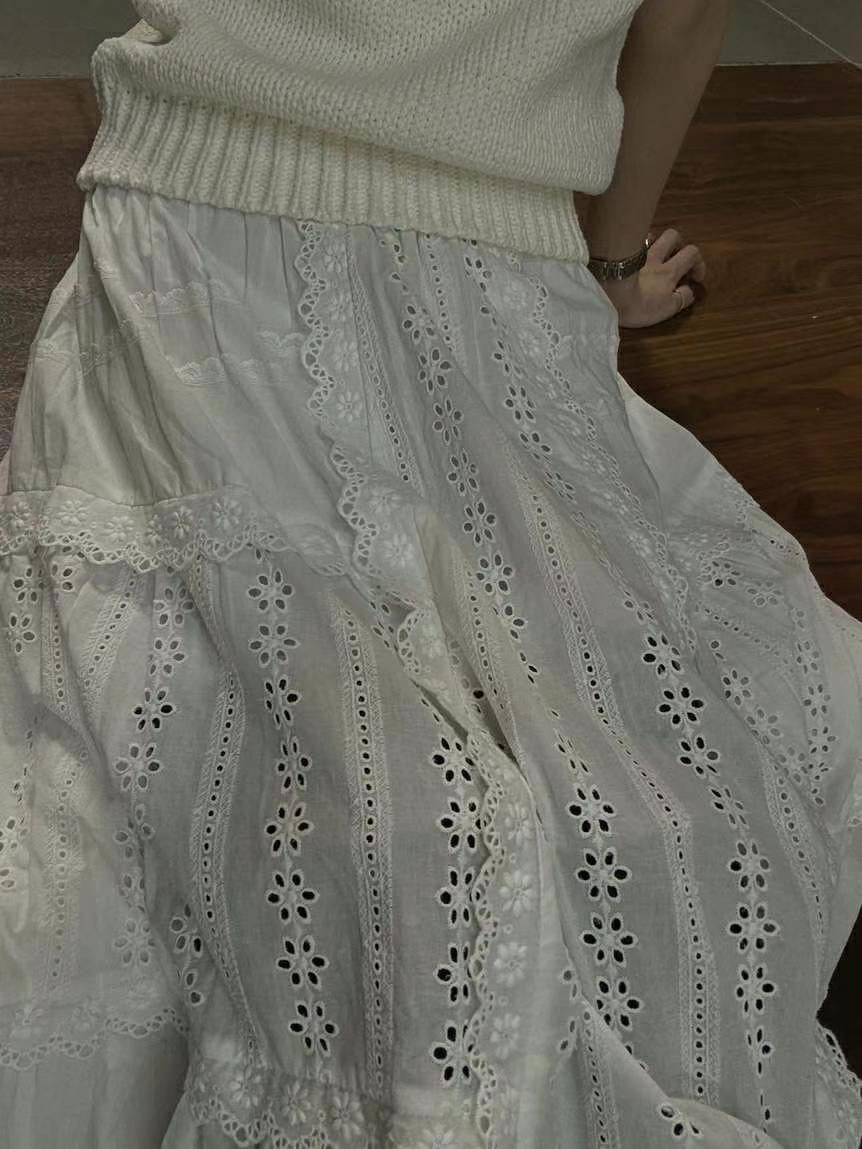 Lace Embroidered Long Skirt