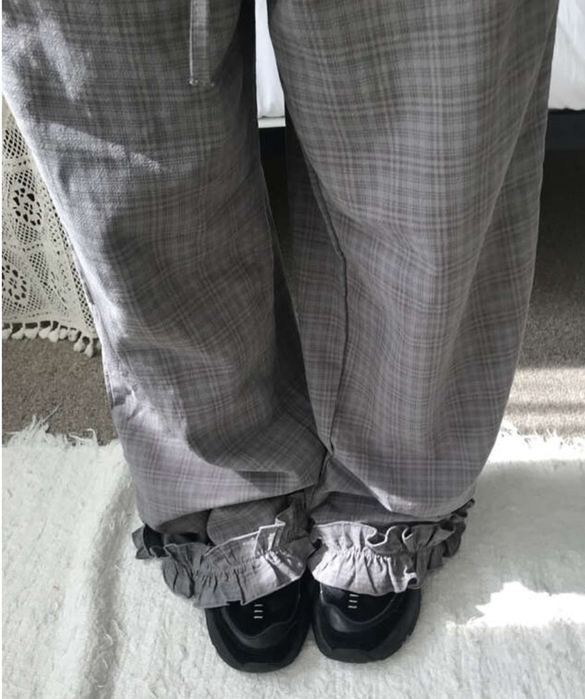 Ruffle Checkered Leisure Pants