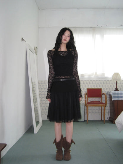 Lace Off-shoulder Top (預訂)