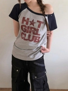Off-shoulder Hot Girl Club Tee (預訂)
