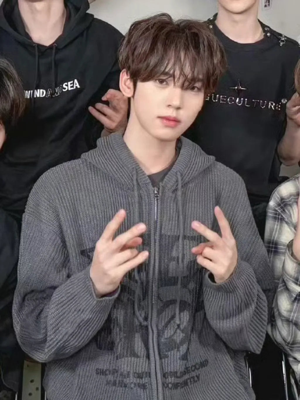 Two-ways Zip up Print Knit Hoodie