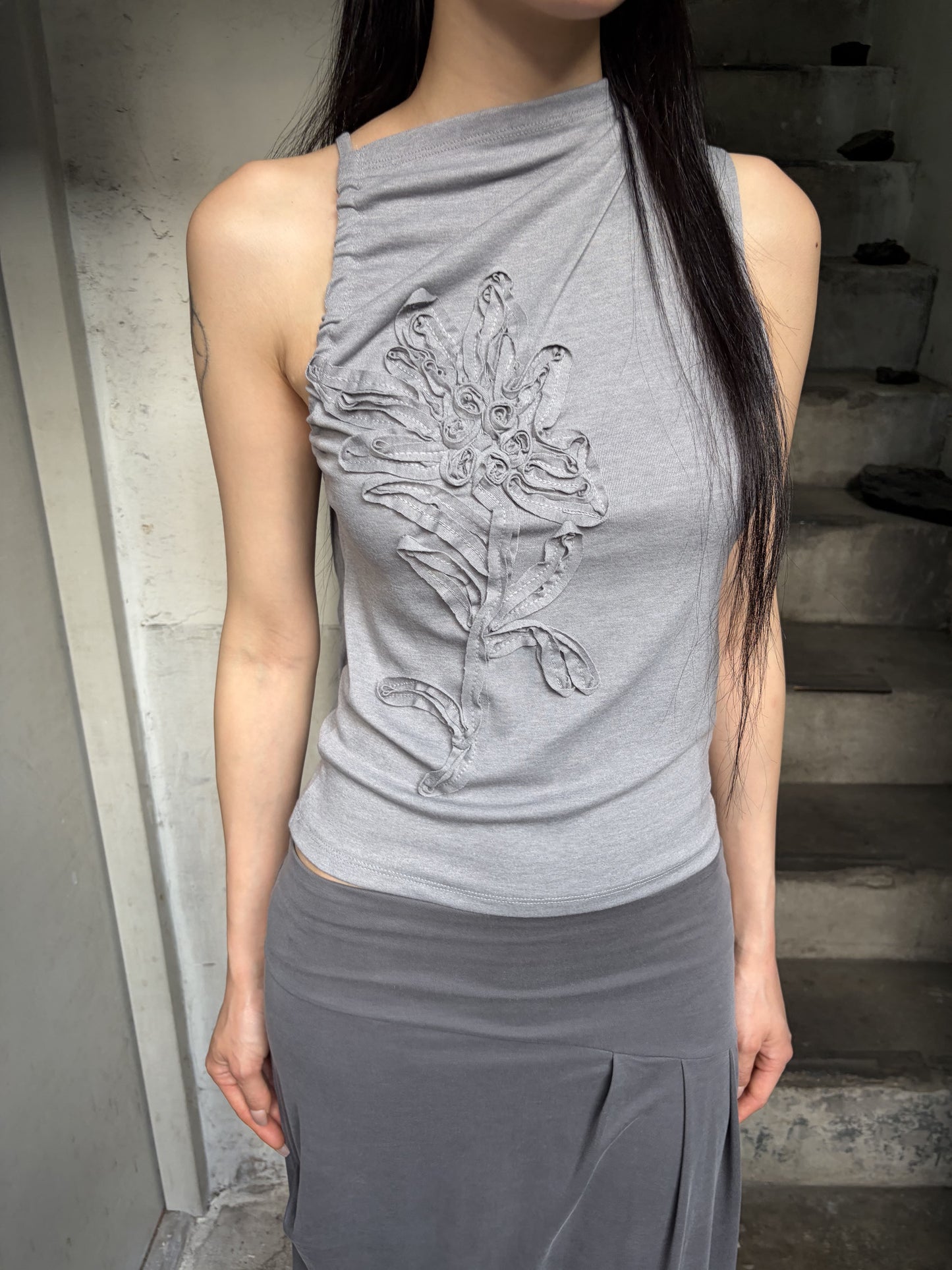 Artistic Unbalance Sleeveless Top