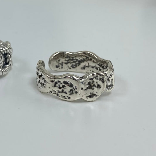 Irregular Ring