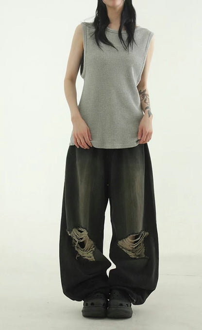 Ripped Baggy Denim Jeans (預訂)