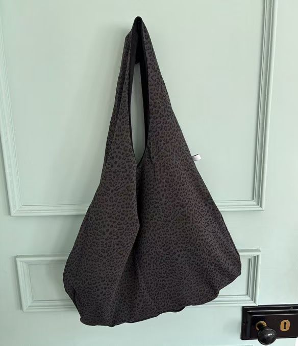 Double-sided Leopard Shoulder Bag