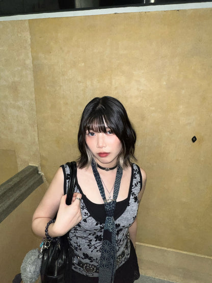 Floral V-neck Sleeveless Top (預訂)