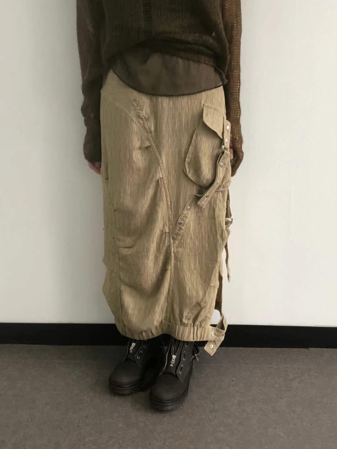 Button Pocket Loose-fit Skirt