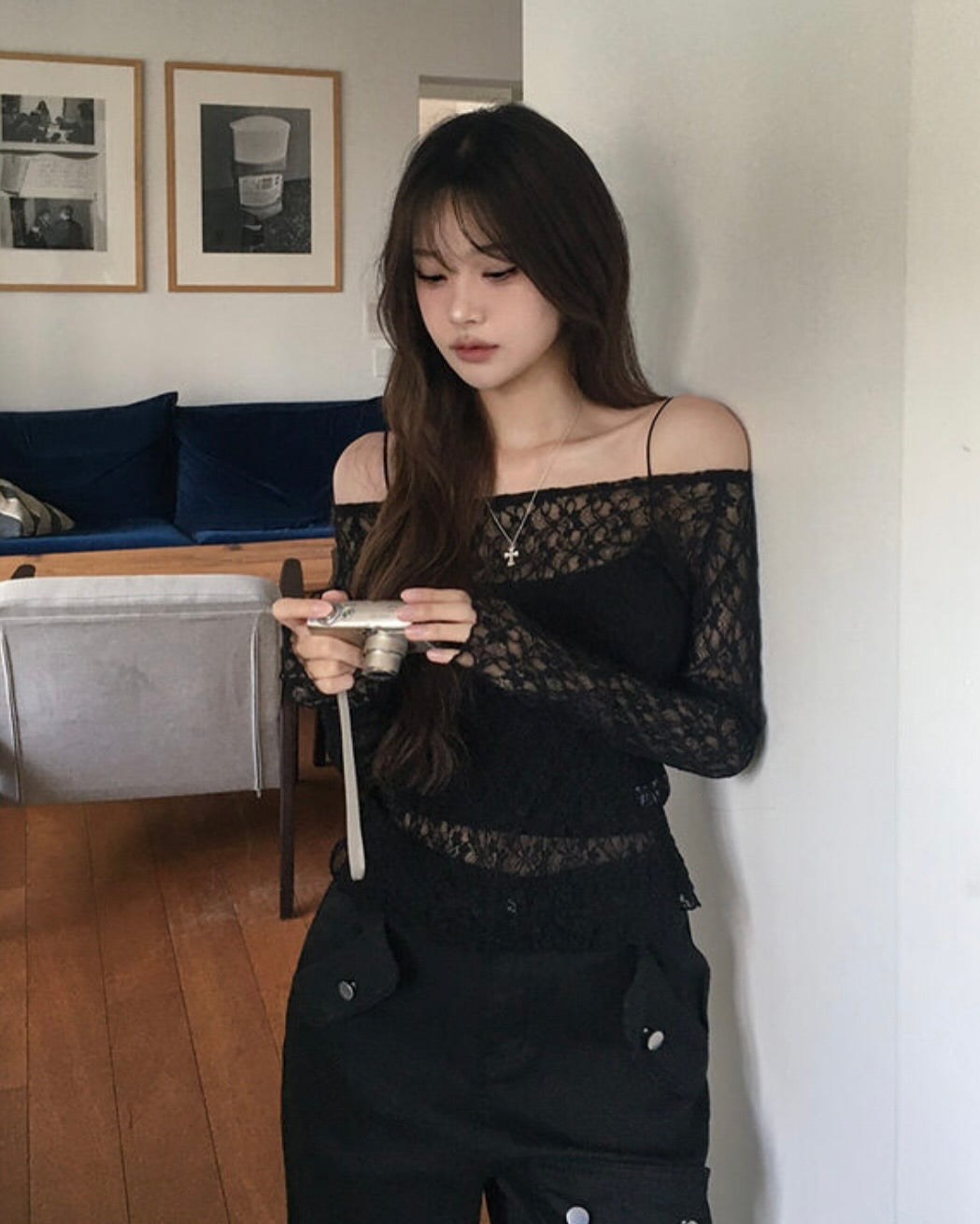 Lace Off-shoulder Top (預訂)