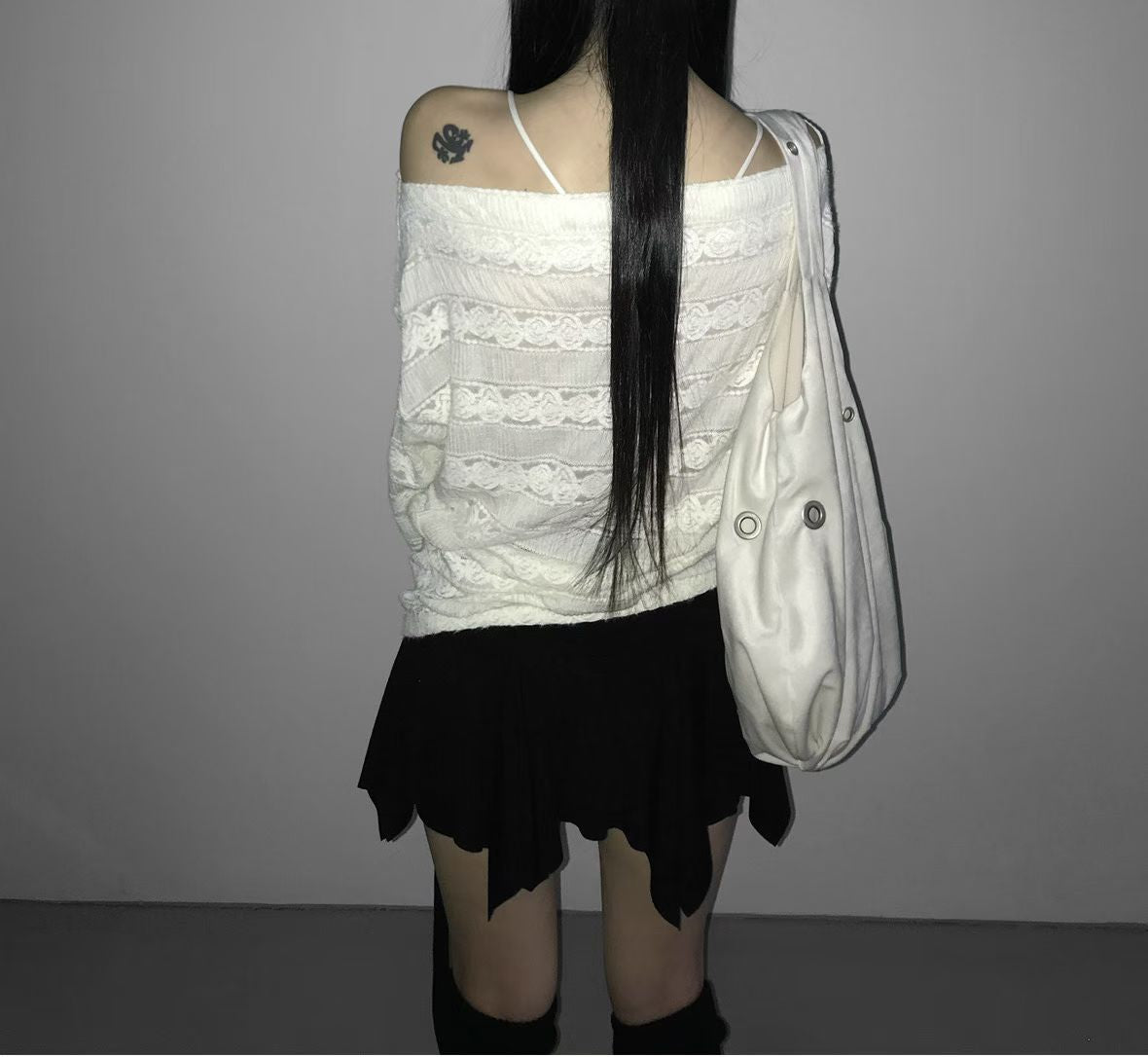 Brushing Off-shoulder Knit Top