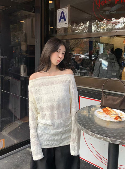 Brushing Off-shoulder Knit Top