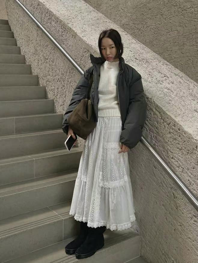 Lace Embroidered Long Skirt