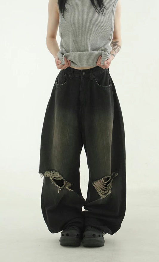 Ripped Baggy Denim Jeans (預訂)