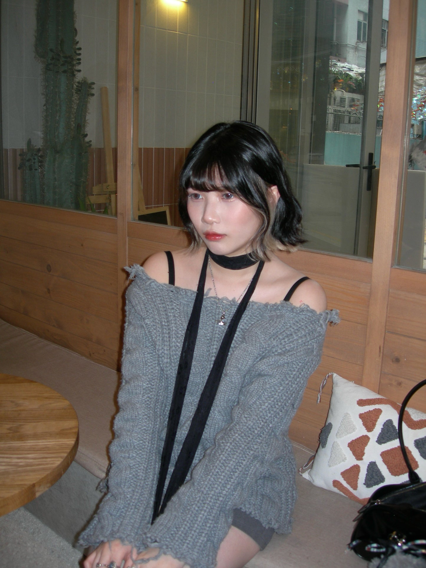 Ripped Off-shoulder Knitwear