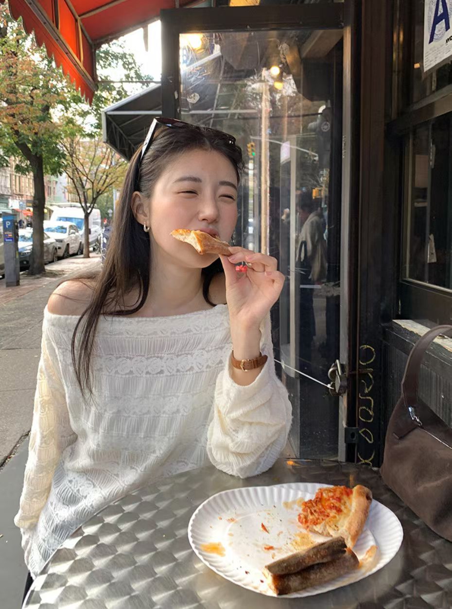 Brushing Off-shoulder Knit Top