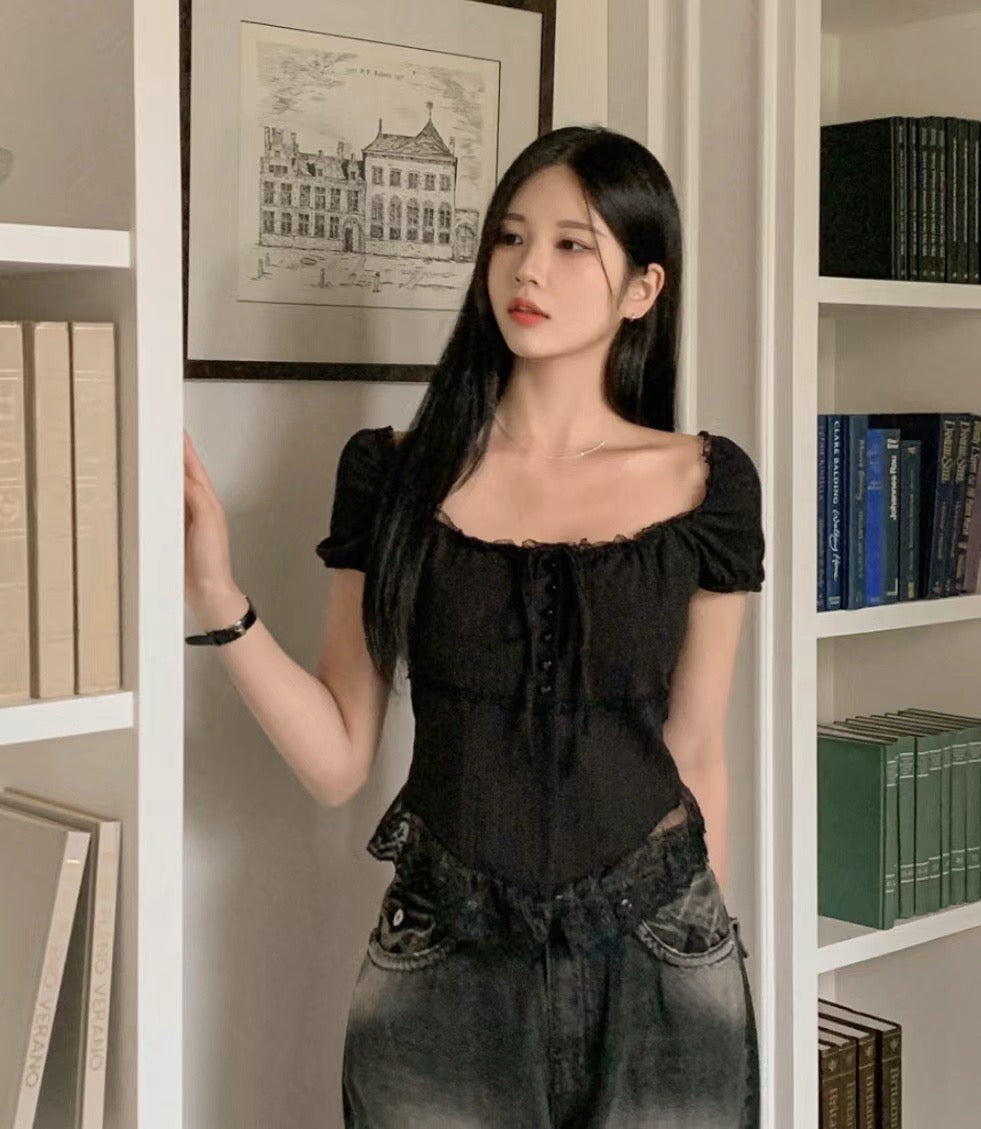 Two-ways Lace Blouse