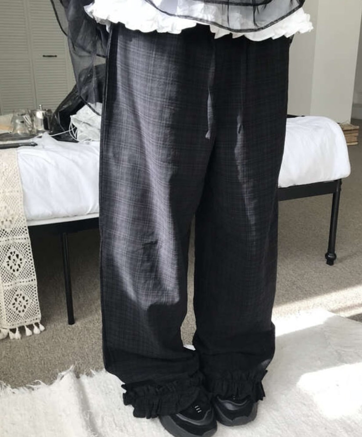 Ruffle Checkered Leisure Pants