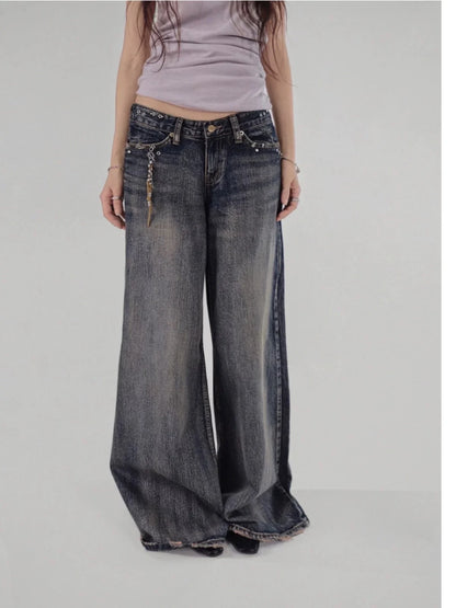Low-wise Wide Jeans