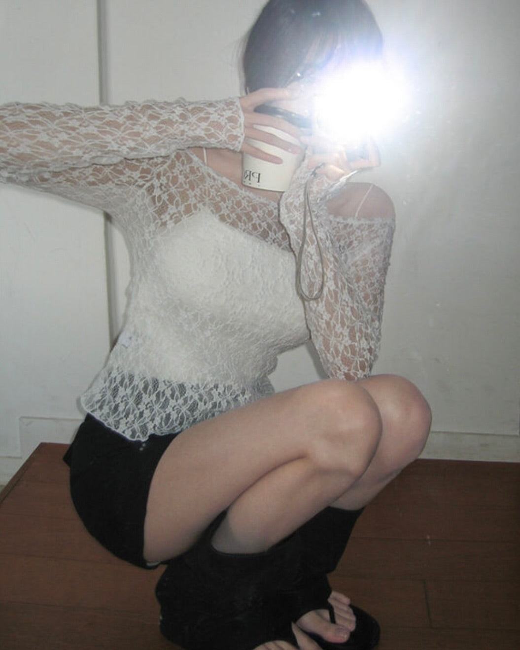 Lace Off-shoulder Top (預訂)