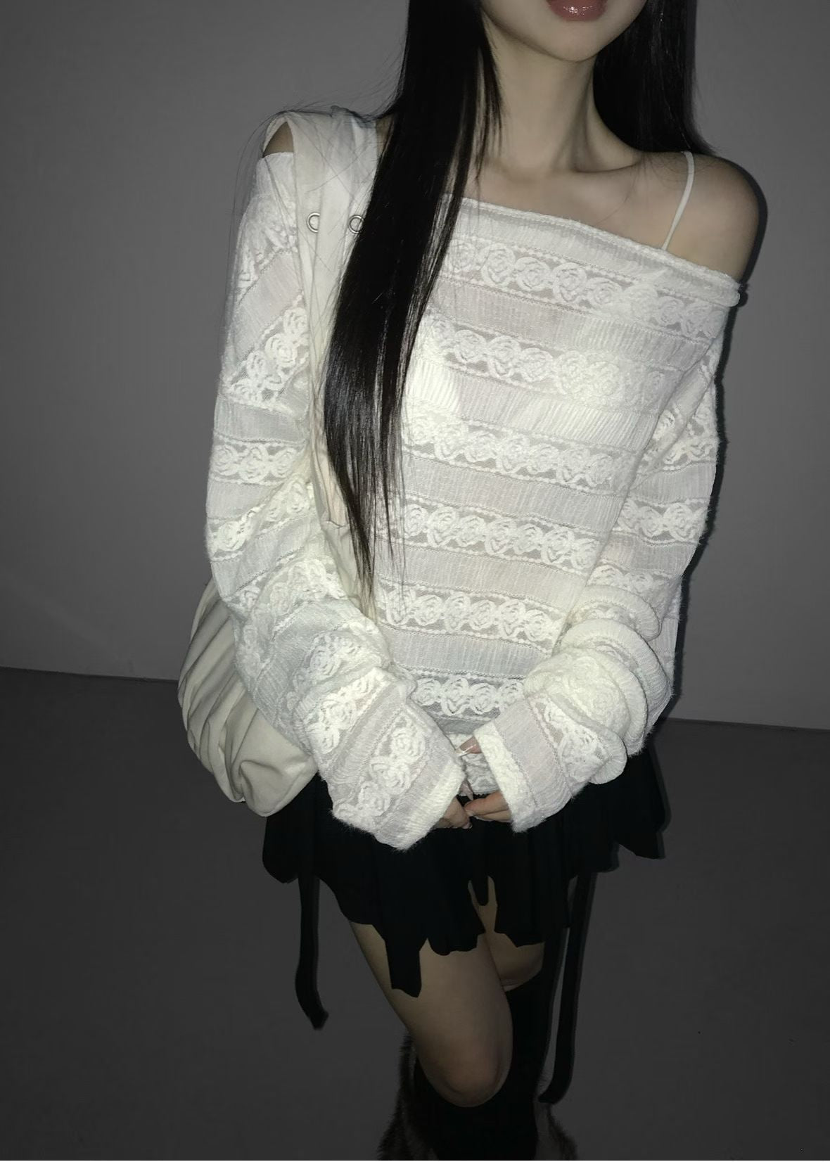 Brushing Off-shoulder Knit Top