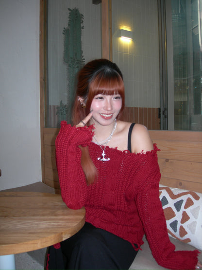 Ripped Off-shoulder Knitwear