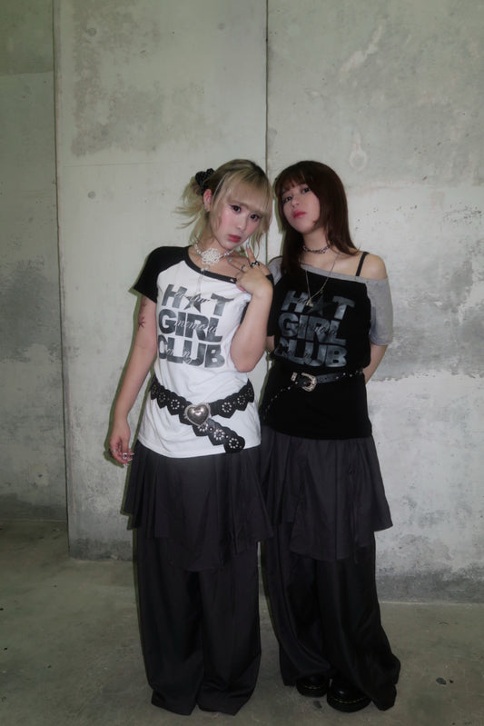 Off-shoulder Hot Girl Club Tee (預訂)