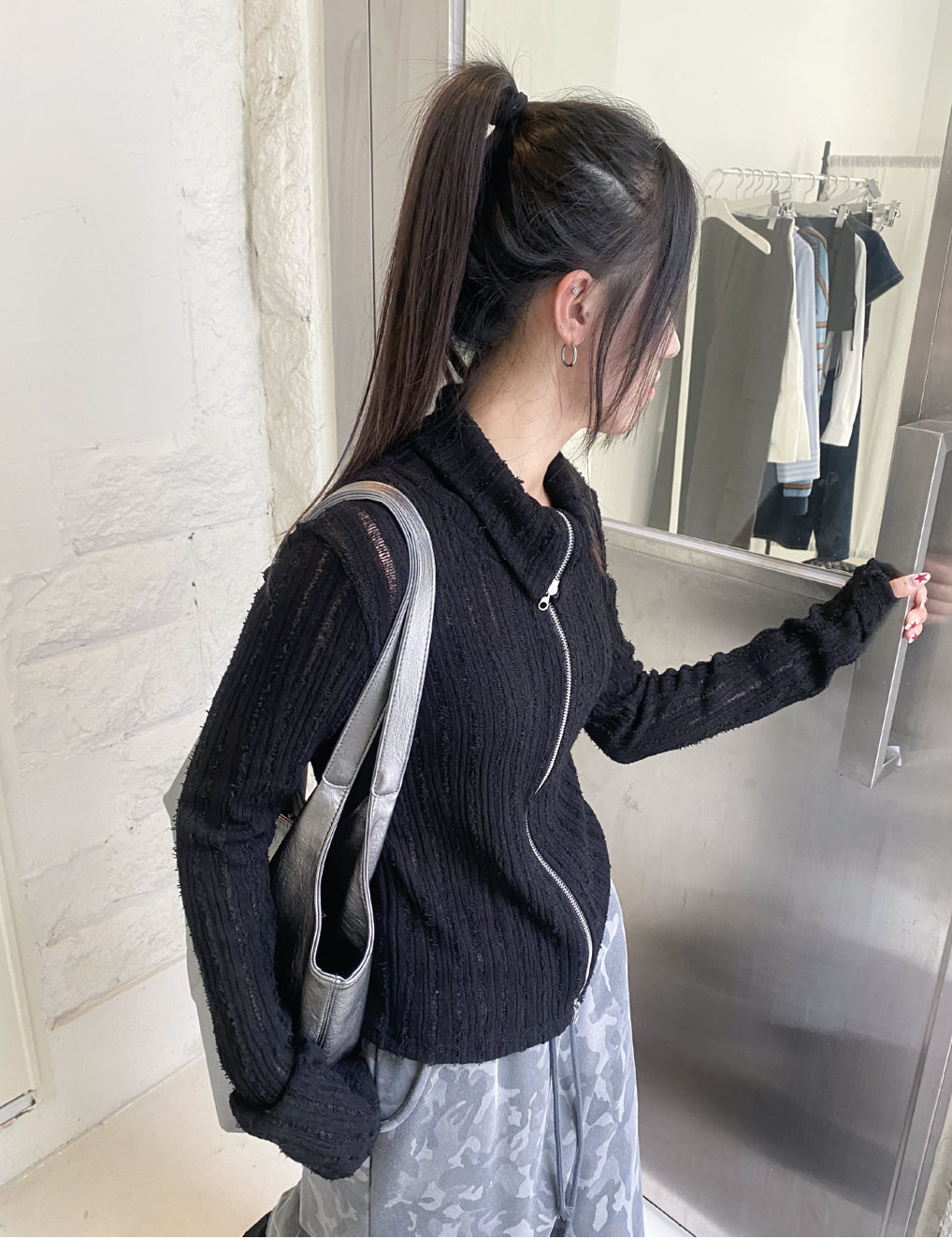 Snow Two-ways Zipper Crop Top