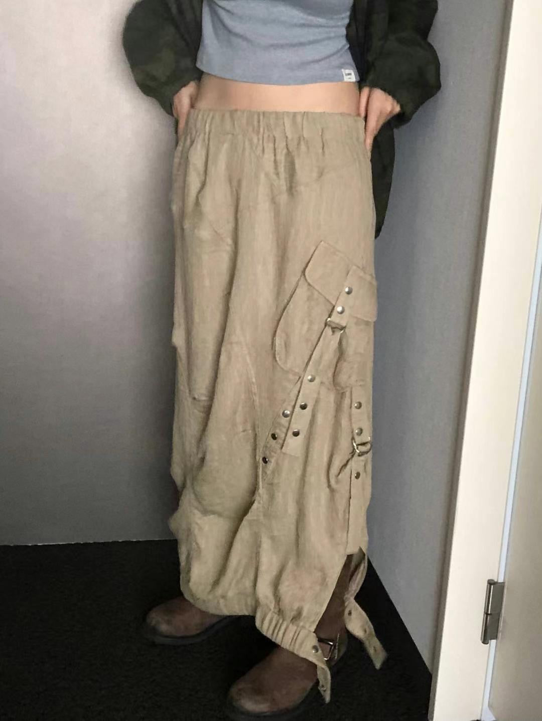 Button Pocket Loose-fit Skirt
